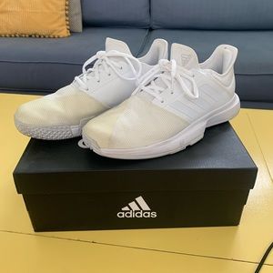 Adidas game court TENNIS shoes Size 9 White